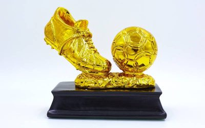 Статуэтка (фигурка) наградная спортивная Бутса с мячем золотая C-3793-B2 (р-р 15*14*8см)(Р¤РѕС‚Рѕ 1)