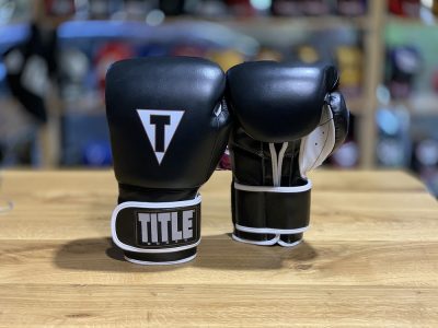 Перчатки боксерские TITLE Boxeo Mexican Leather Training Gloves Tres(Р¤РѕС‚Рѕ 9)