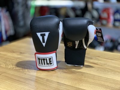 Перчатки боксерские TITLE Gel World Elastic Training Gloves (GTWGE)(Р¤РѕС‚Рѕ 6)