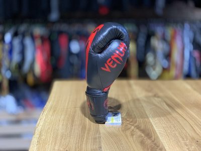 Боксерские перчатки Venum Giant 3.0 Boxing Gloves - Чёрный/Красный(Р¤РѕС‚Рѕ 9)