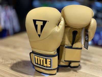 Перчатки боксерские TITLE Boxing Cyclone Leather Bag Gloves (Золото)(Р¤РѕС‚Рѕ 5)