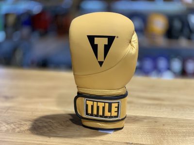 Перчатки боксерские TITLE Boxing Cyclone Leather Bag Gloves (Золото)(Р¤РѕС‚Рѕ 7)
