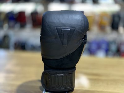 Перчатки боксерские Title Black Blitz Sparring Gloves (BKBBG)(Р¤РѕС‚Рѕ 6)