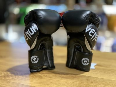 Боксерские перчатки Venum Giant 3.0 Boxing Gloves Черный/Белый(Р¤РѕС‚Рѕ 8)
