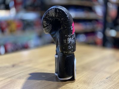 Универсальные боксерские кожаные перчатки Fairtex Universal Gloves 