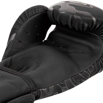 Боксерские перчатки Venum Dragon's Flight - Черный(Р¤РѕС‚Рѕ 6)