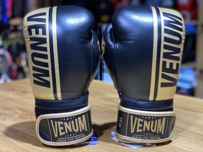 Боксерские перчатки Venum Shield Pro Boxing Gloves Velcro - Черный/Золото(Р¤РѕС‚Рѕ 8)