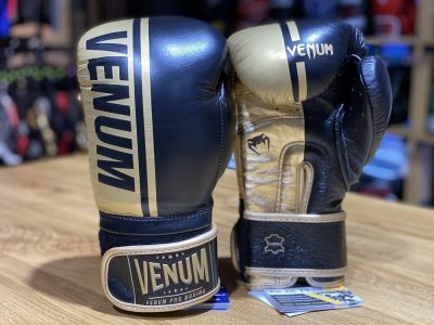 Боксерские перчатки Venum Shield Pro Boxing Gloves Velcro - Черный/Золото(Р¤РѕС‚Рѕ 9)