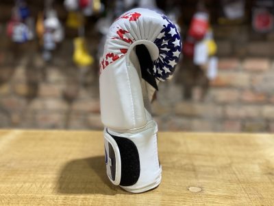 Боксерские перчатки Fairtex Universal Gloves 