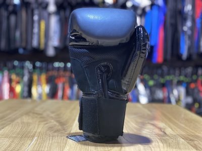 Перчатки боксерские TITLE BLACK Blitz Fit Boxing Gloves(Р¤РѕС‚Рѕ 9)