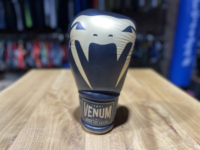 Боксерские перчатки Venum Giant 2.0 Pro Boxing Gloves Черный/Золото(Р¤РѕС‚Рѕ 9)