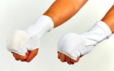 Накладки (перчатки) для карате Х-б+эластан  (M L, белый) (LG20-W)(Р¤РѕС‚Рѕ 1)